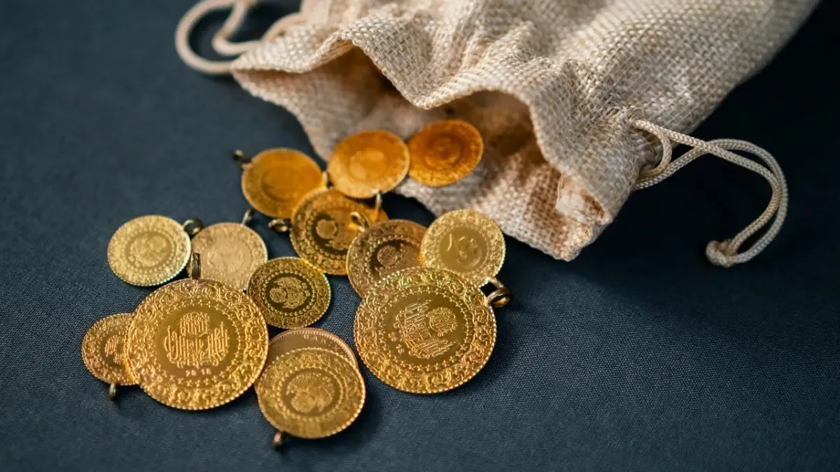 Altın güne hareketli başladı: Gram altın 6 bin 760 lira