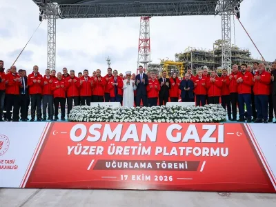 Türkiye’nin ilk yüzer üretim platformu Osman Gazi, Sakarya Gaz Sahası’na uğurlandı